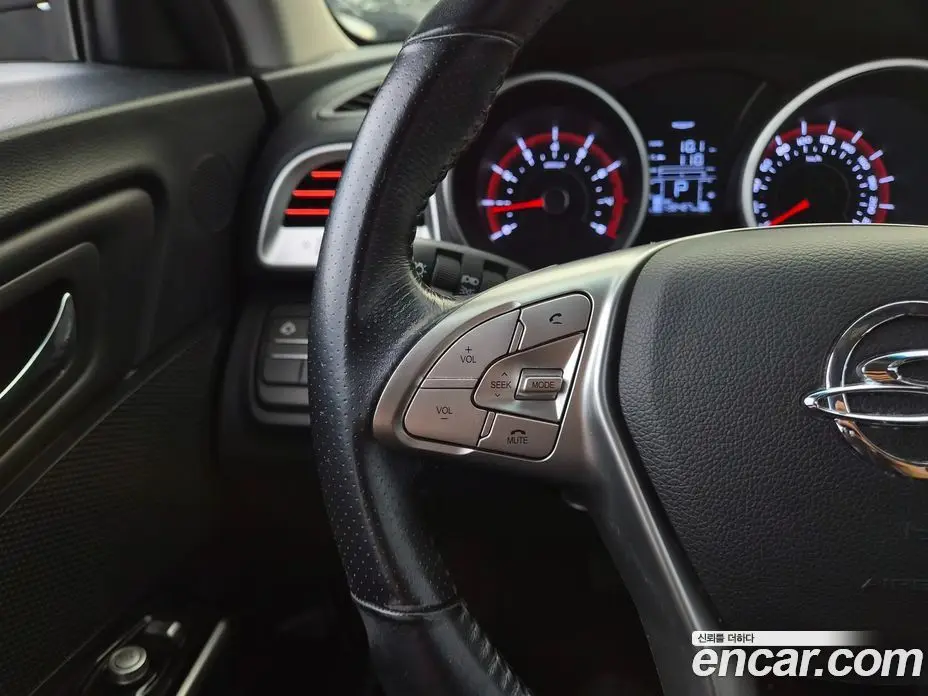 SsangYong TIBOLI 2015 1.6 автомат (гидро), фото 13