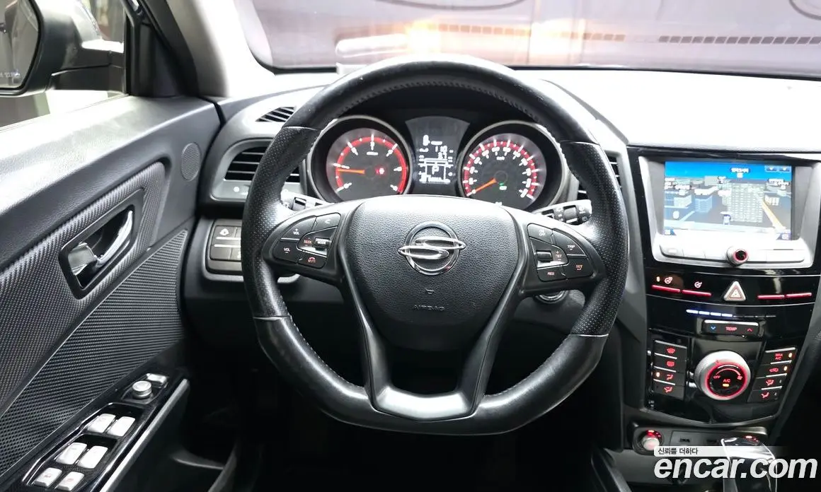 SsangYong TIBOLI 2018 1.6 автомат (гидро), фото 13