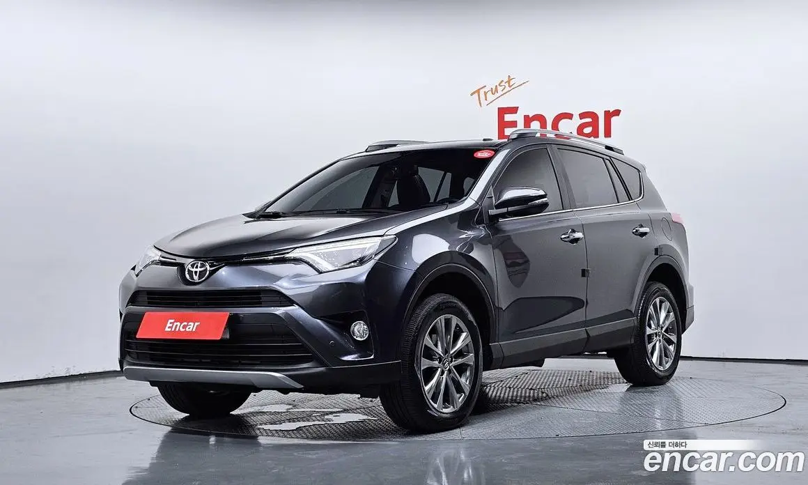 Toyota RAV4 2018 2.5 автомат (гидро), фото 1 Toyota RAV4 2018 2.5 автомат (гидро), фото 1