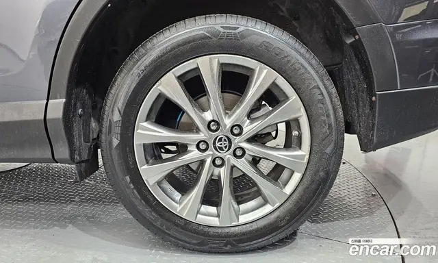 Toyota RAV4 2018 2.5 автомат (гидро), миниатюра 7 Toyota RAV4 2018 2.5 автомат (гидро), миниатюра 7