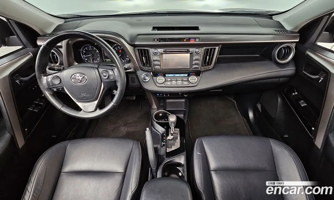 Toyota RAV4 2018 2.5 автомат (гидро), фото 10 Toyota RAV4 2018 2.5 автомат (гидро), фото 10
