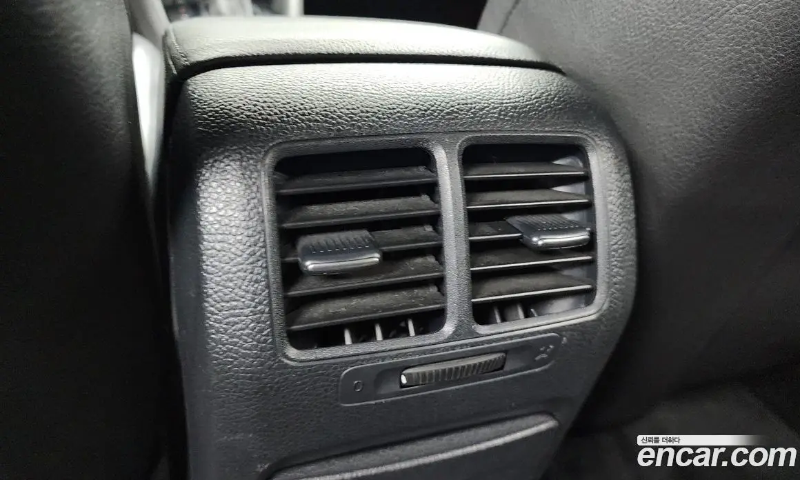 Volkswagen Golf 2010 2.0 автомат (гидро), фото 20