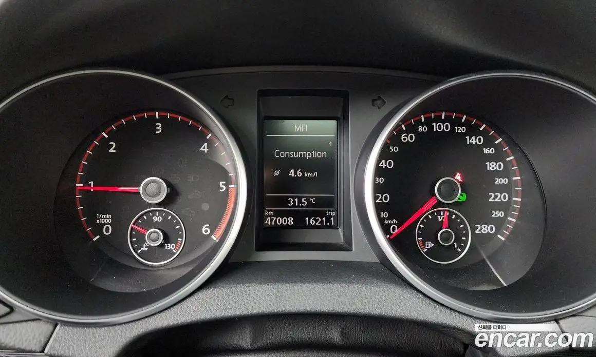 Volkswagen Golf 2010 2.0 автомат (гидро), фото 8