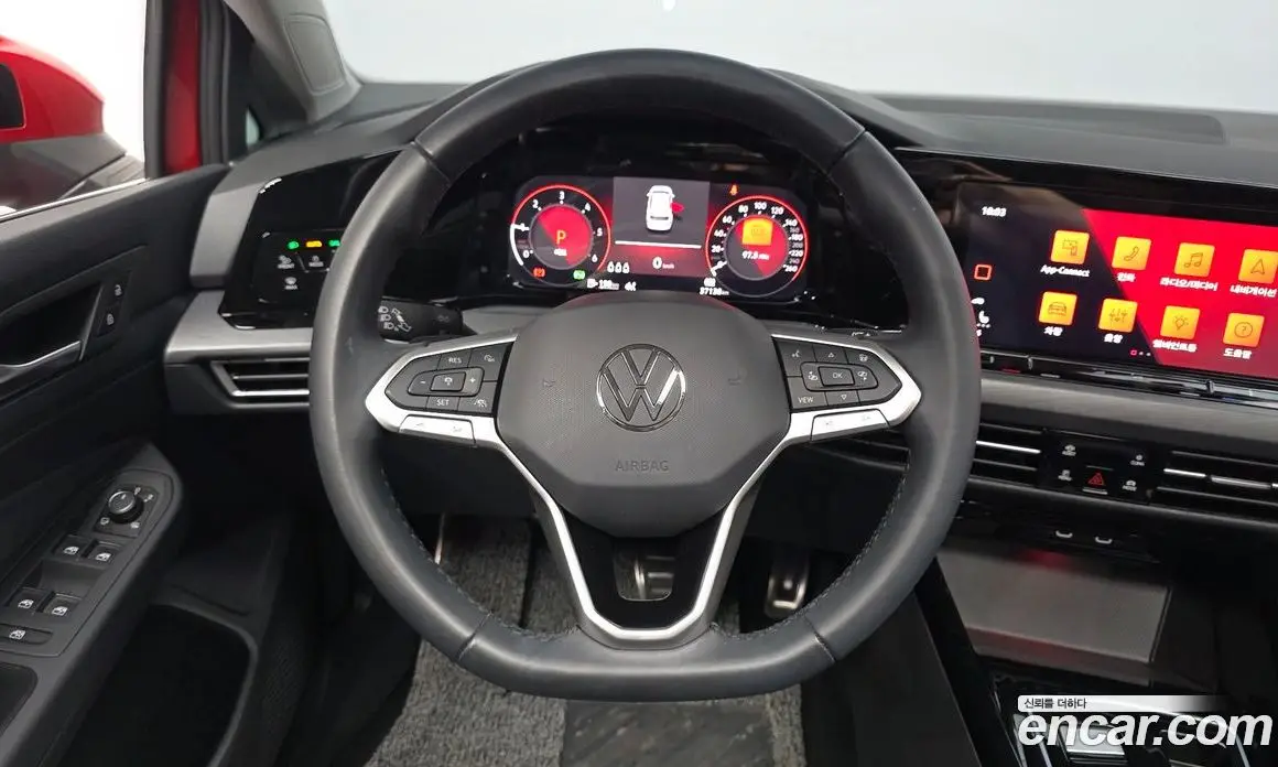 Volkswagen Golf 2024 2.0 автомат (гидро), фото 19