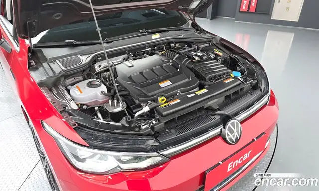 Volkswagen Golf 2024 2.0 автомат (гидро), миниатюра 6