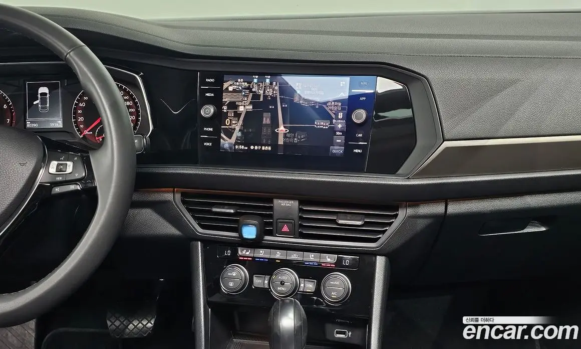 Volkswagen Jetta 2020 1.4 автомат (гидро), фото 14