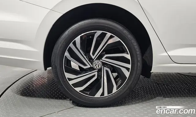 Volkswagen Jetta 2020 1.4 автомат (гидро), миниатюра 5