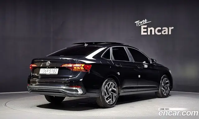 Volkswagen Jetta 2024 1.5 автомат (гидро), миниатюра 2