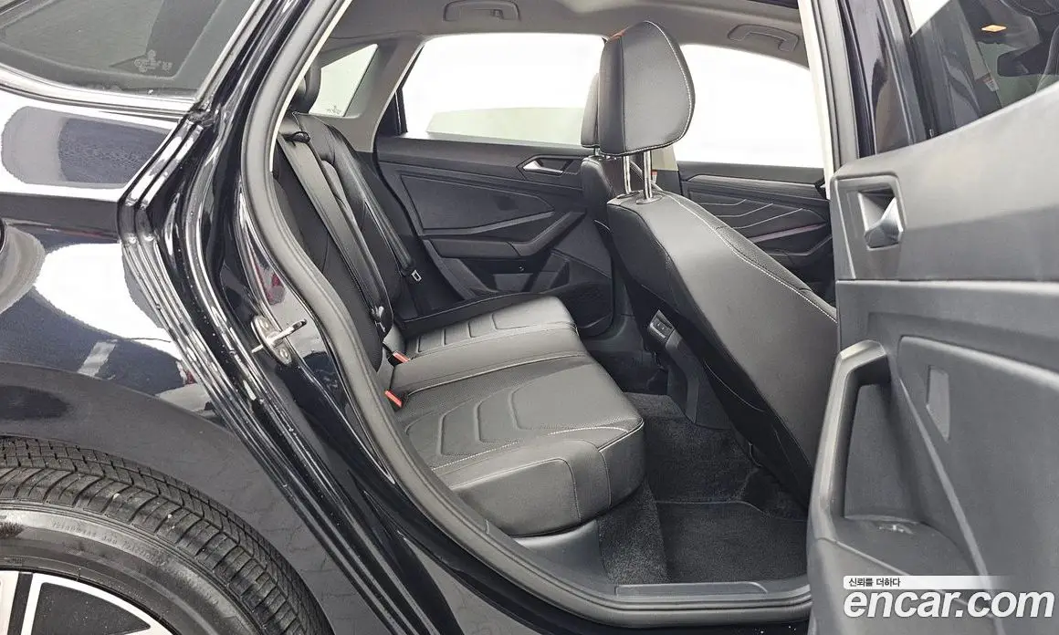 Volkswagen Jetta 2024 1.5 автомат (гидро), фото 12