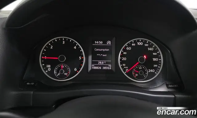 Volkswagen Tiguan 2013 2.0 автомат (гидро), миниатюра 8