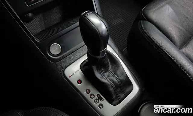 Volkswagen Tiguan 2013 2.0 автомат (гидро), миниатюра 9