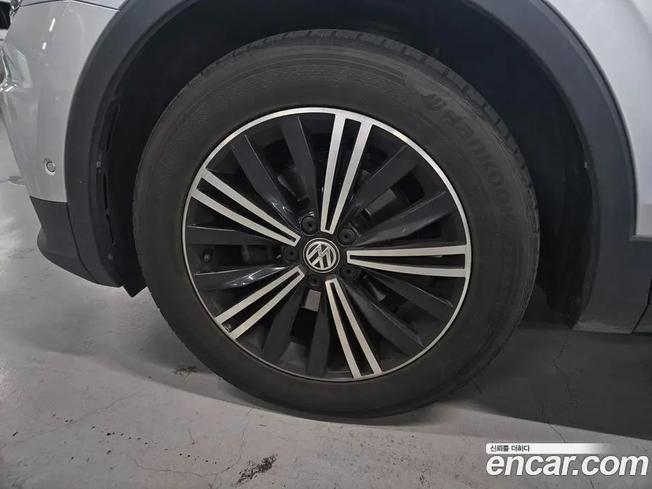 Volkswagen Tiguan 2020 2.0 автомат (гидро), фото 5