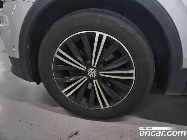 Volkswagen Tiguan 2020 2.0 автомат (гидро), миниатюра 5