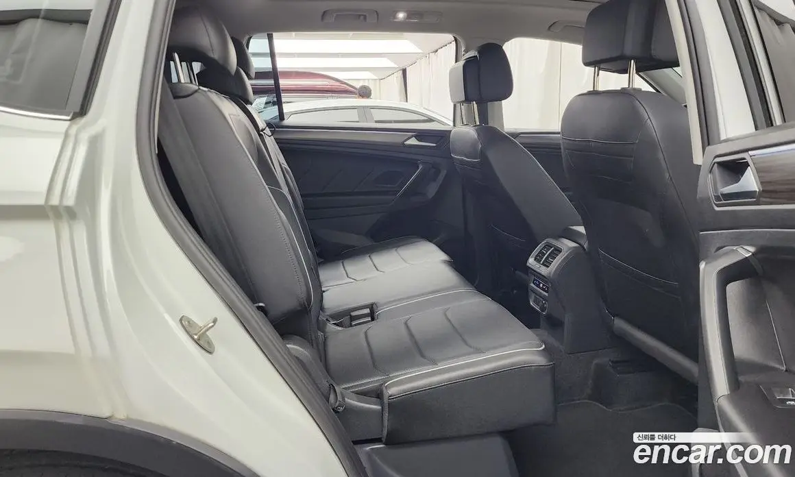 Volkswagen Tiguan 2023 2.0 автомат (гидро), фото 18