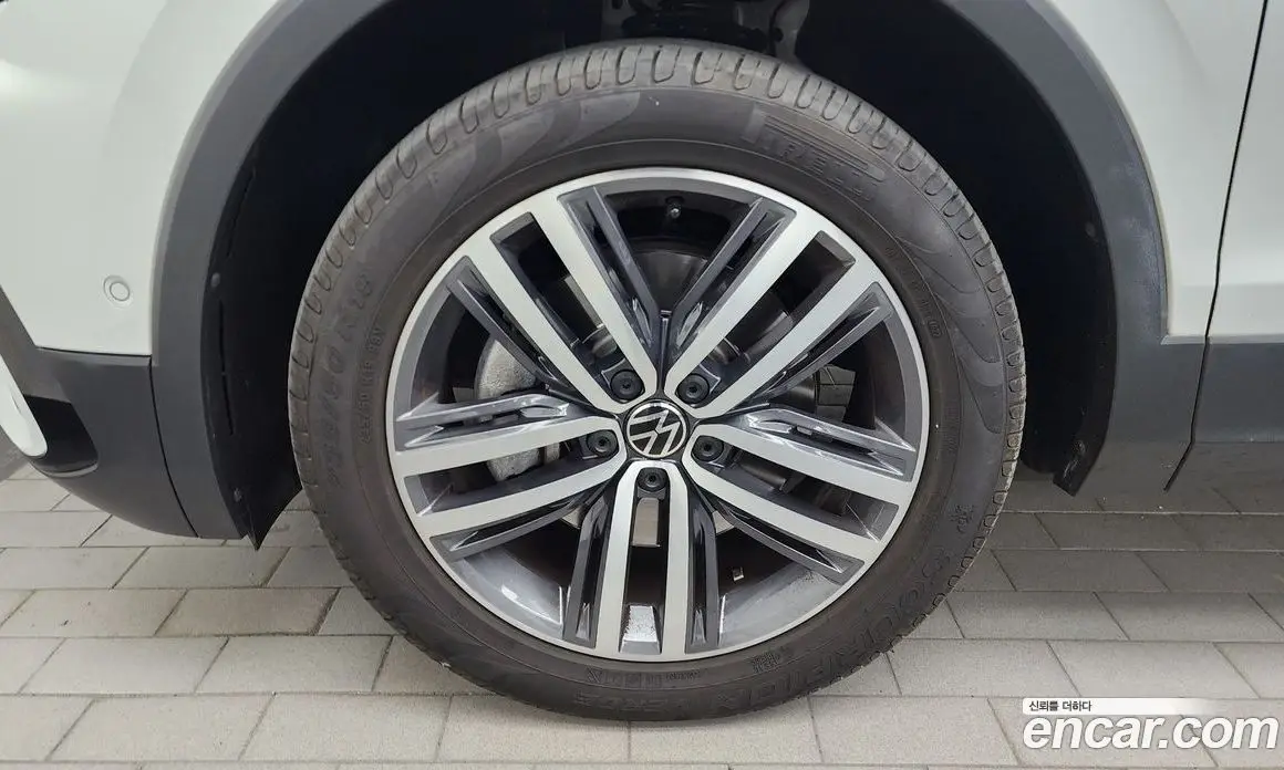 Volkswagen Tiguan 2023 2.0 автомат (гидро), фото 5