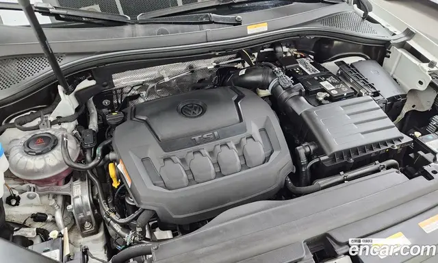 Volkswagen Tiguan 2023 2.0 автомат (гидро), миниатюра 6