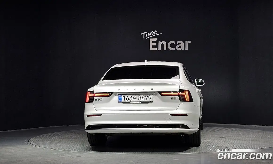 Volvo S90 2025 2.0 автомат (гидро), фото 4