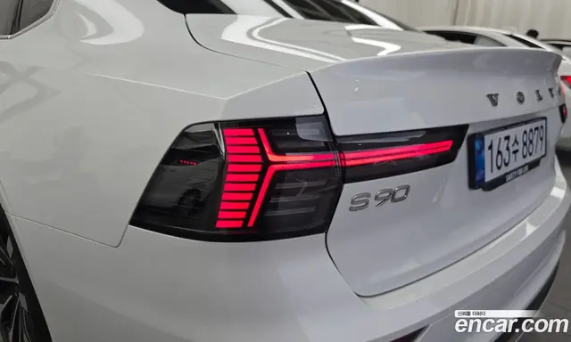 Volvo S90 2025 2.0 автомат (гидро), миниатюра 9