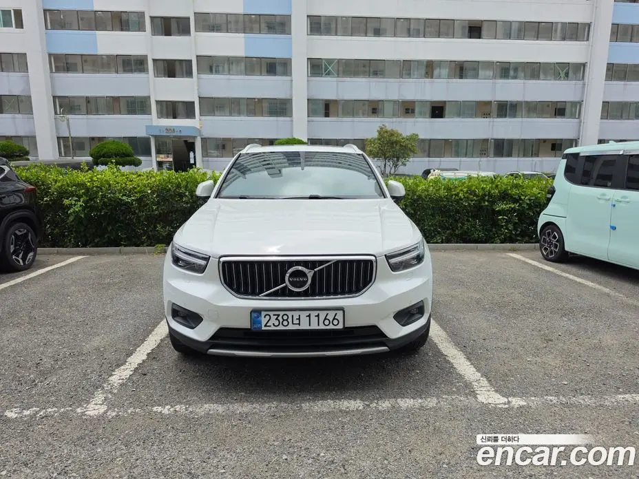 Volvo XC40 2021 2.0 автомат (гидро), фото 5