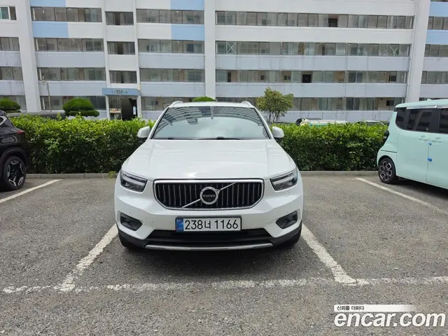 Volvo XC40 2021 2.0 автомат (гидро), миниатюра 5