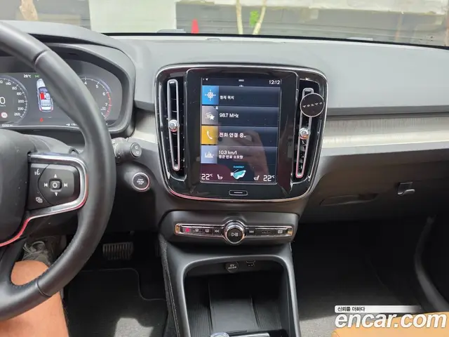 Volvo XC40 2021 2.0 автомат (гидро), миниатюра 7