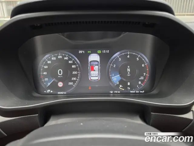 Volvo XC40 2021 2.0 автомат (гидро), миниатюра 8