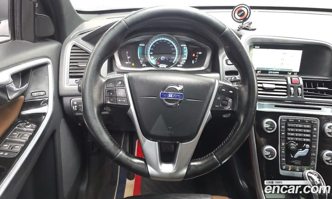 Volvo XC60 2016 2.4 автомат (гидро), фото 13