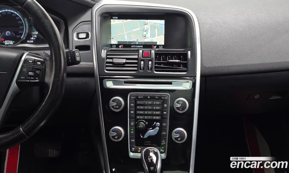 Volvo XC60 2016 2.4 автомат (гидро), фото 14