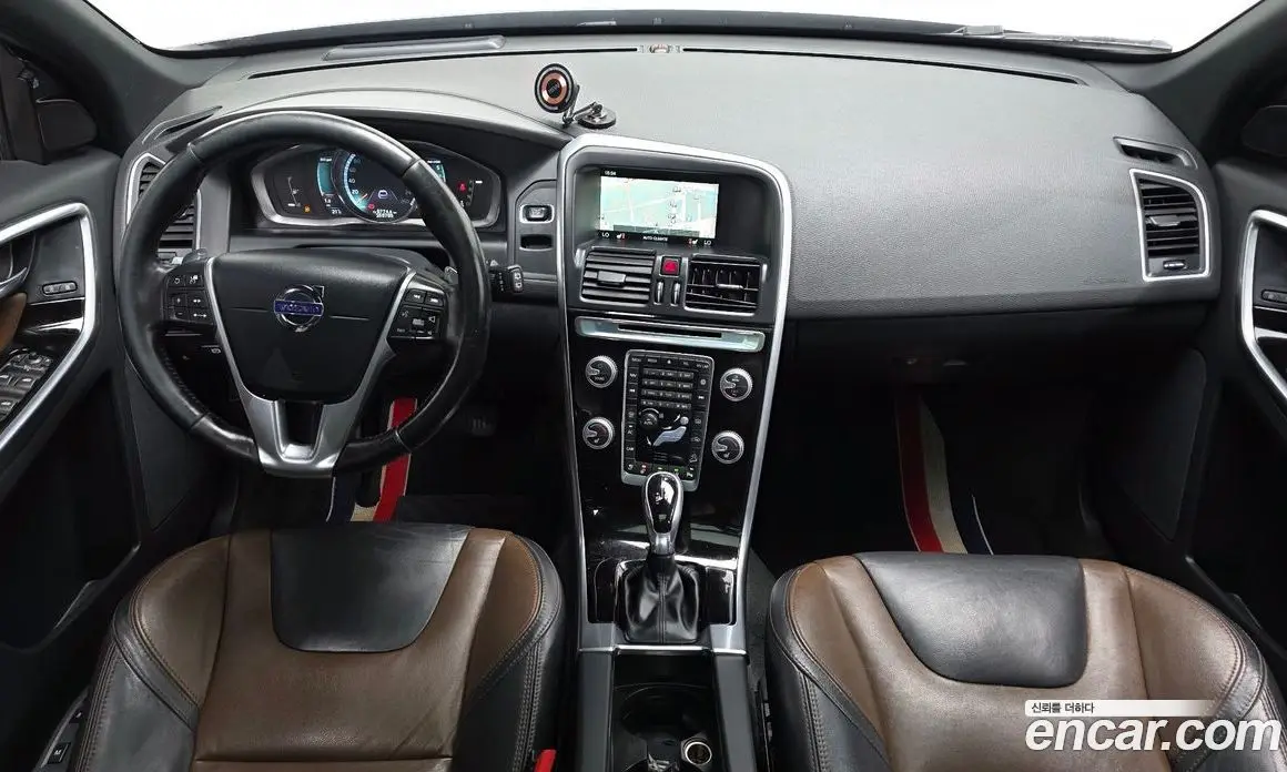 Volvo XC60 2016 2.4 автомат (гидро), фото 7