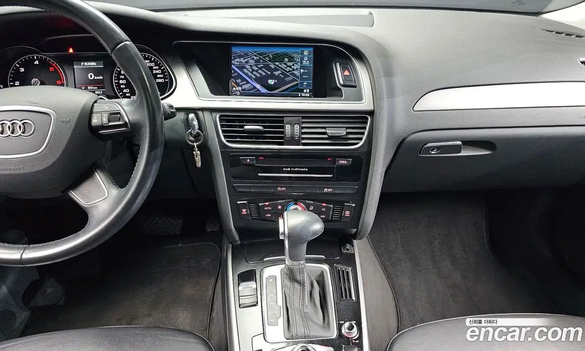 Audi A4 2013 2.0 автомат (гидро), фото 13