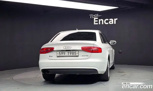 Audi A4 2013 2.0 автомат (гидро), миниатюра 4