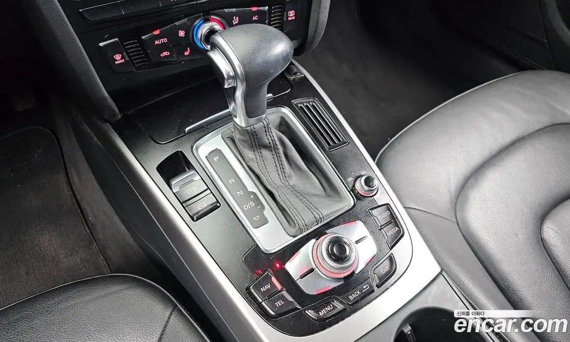 Audi A4 2013 2.0 автомат (гидро), фото 9