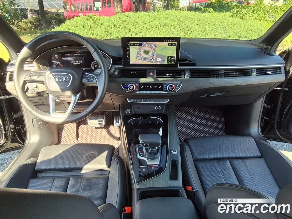 Audi A4 2023 2.0 автомат (гидро), фото 12