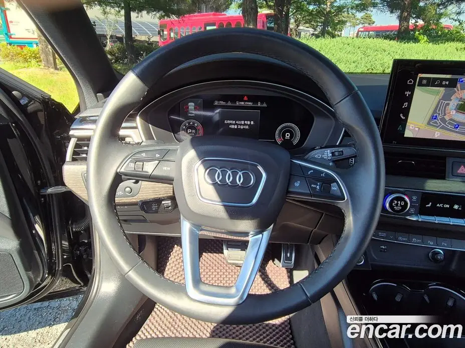 Audi A4 2023 2.0 автомат (гидро), фото 13