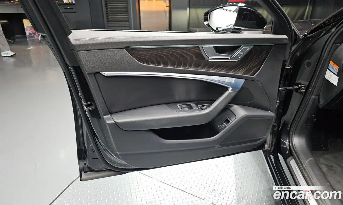 Audi A6 2021 2.0 автомат (гидро), фото 14