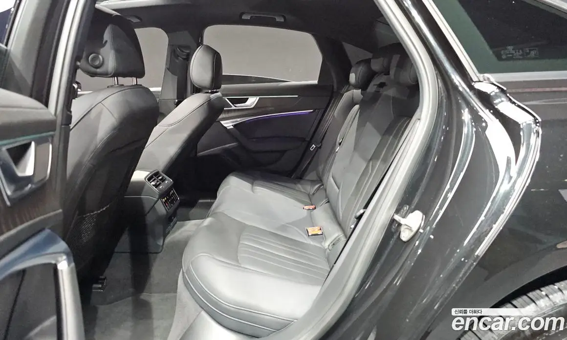 Audi A6 2021 2.0 автомат (гидро), фото 16