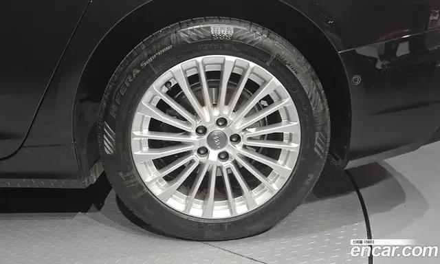 Audi A6 2021 2.0 автомат (гидро), миниатюра 7