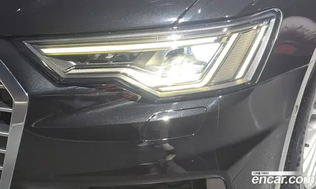 Audi A6 2021 2.0 автомат (гидро), миниатюра 8