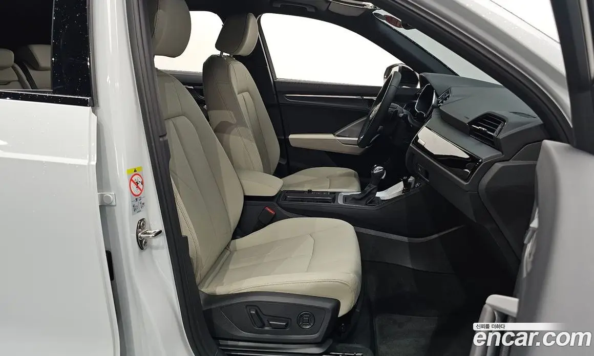 Audi Q3 2025 2.0 автомат (гидро), фото 13