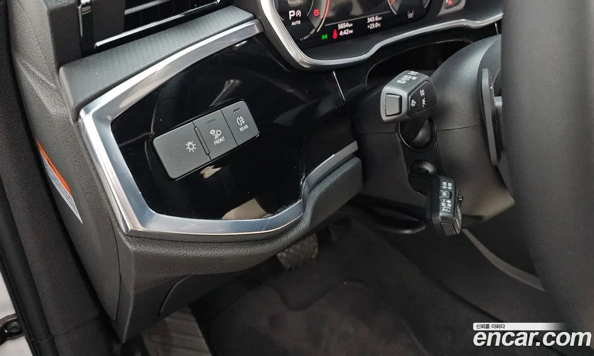 Audi Q3 2025 2.0 автомат (гидро), фото 27