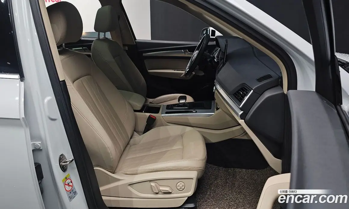 Audi Q5 2021 2.0 автомат (гидро), фото 13