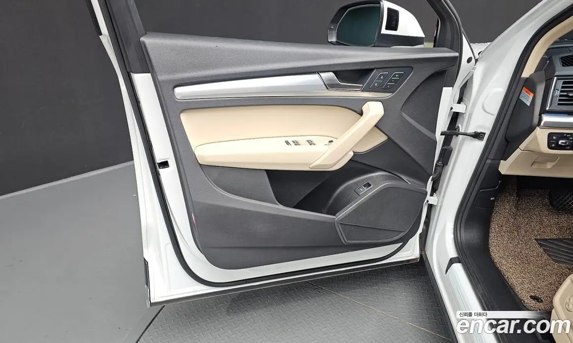 Audi Q5 2021 2.0 автомат (гидро), фото 14