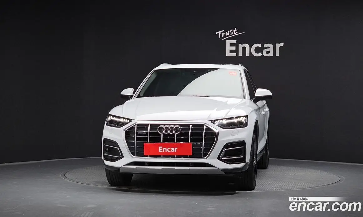Audi Q5 2021 2.0 автомат (гидро), фото 3