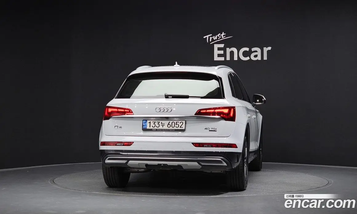 Audi Q5 2021 2.0 автомат (гидро), фото 4