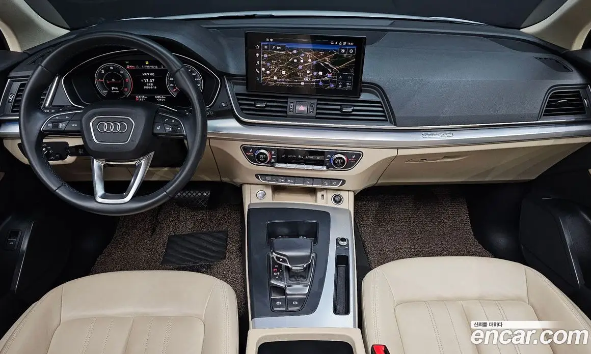 Audi Q5 2021 2.0 автомат (гидро), фото 10