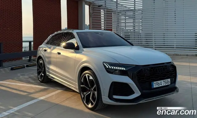 Audi RSQ8 2021 4.0 автомат (гидро), миниатюра 3