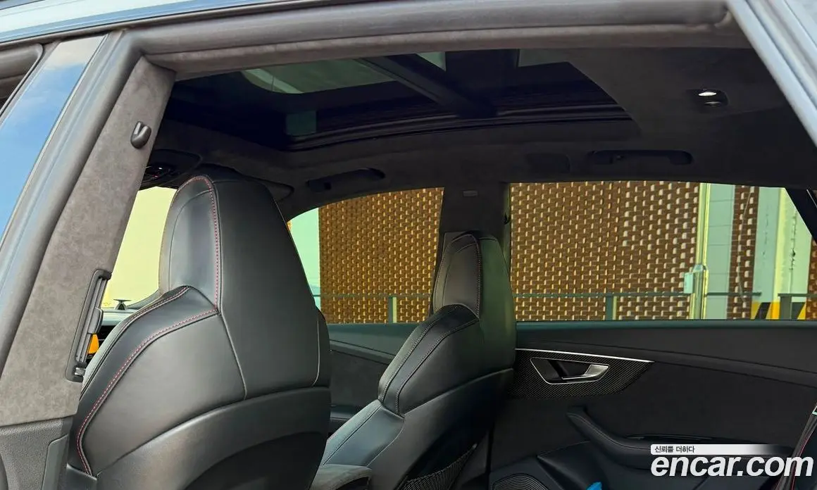 Audi RSQ8 2021 4.0 автомат (гидро), фото 9