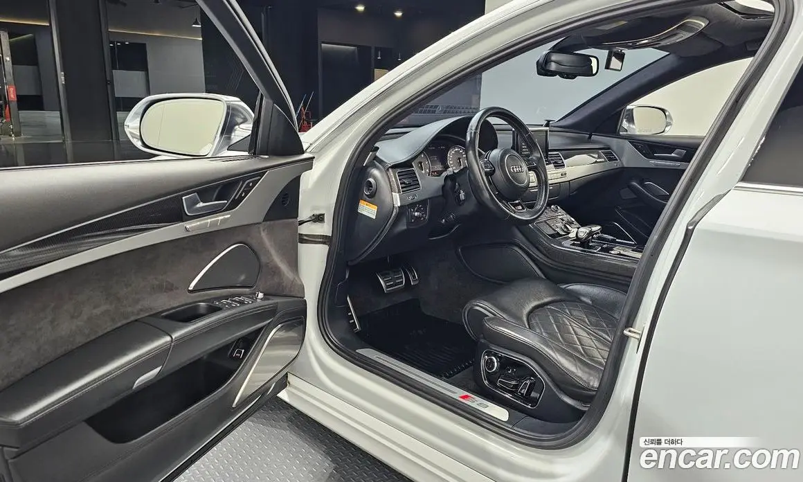 Audi S8 2014 4.0 автомат (гидро), фото 10