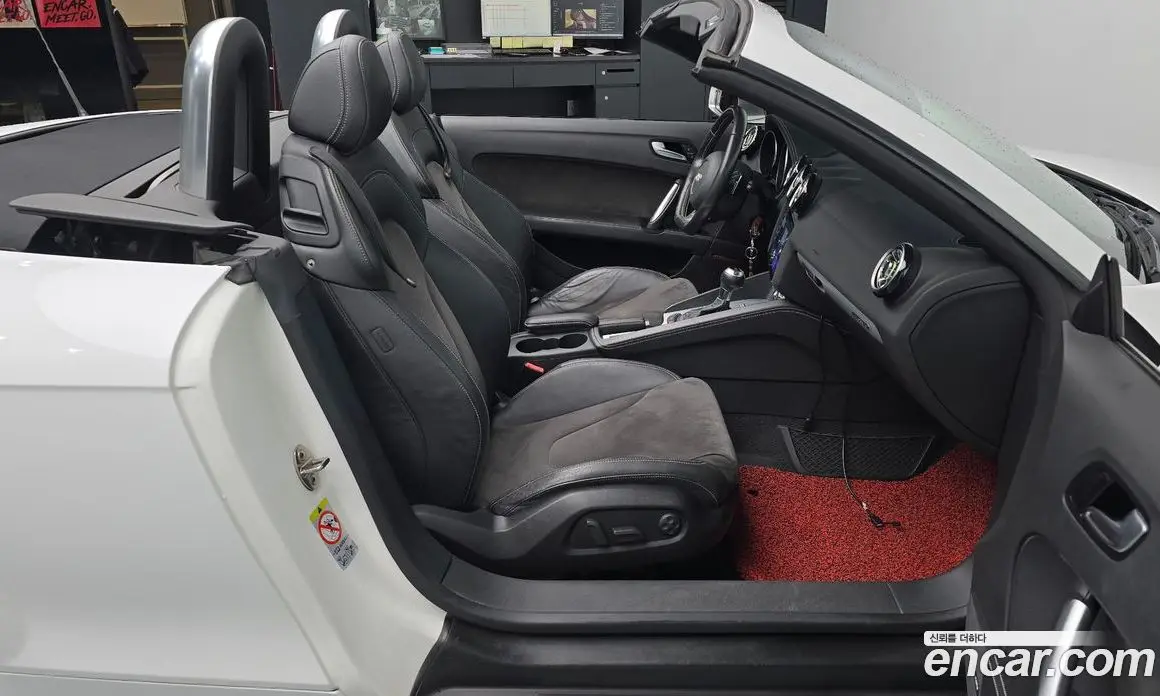 Audi TTS 2010 2.0 автомат (гидро), фото 15