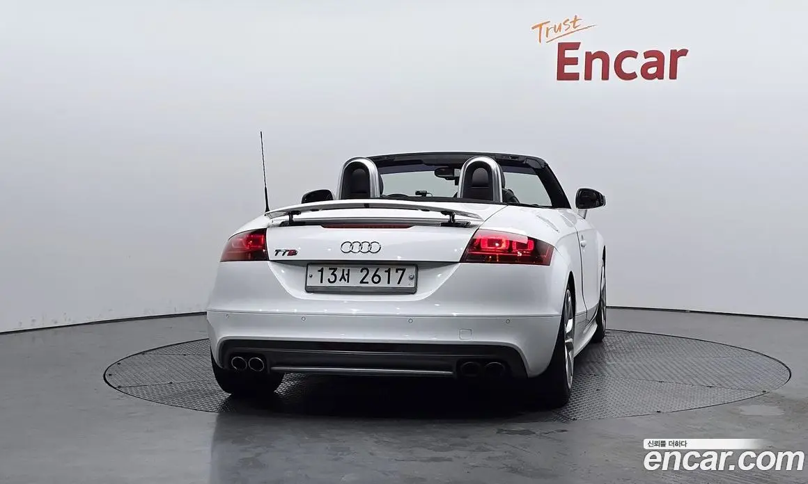 Audi TTS 2010 2.0 автомат (гидро), фото 3